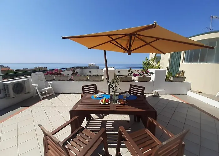 La Terrazza Tra Il Mare E Gli Ulivi By Holiday World